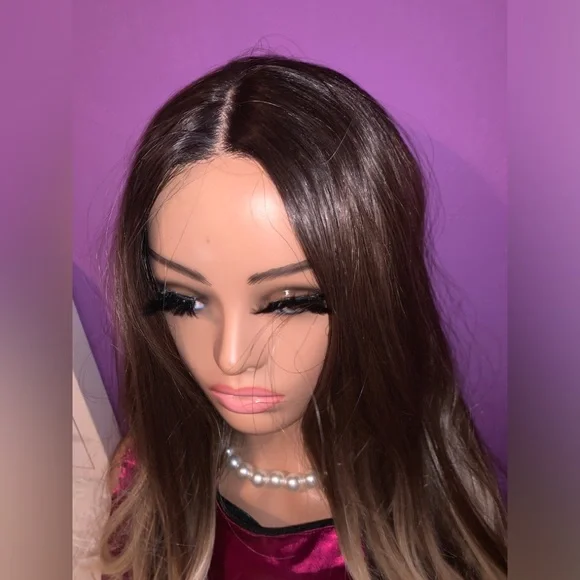 Chelsey Smith Crowns “Selma Dipped” Ombre Platinum blonde Wig - Picture 3 of 8